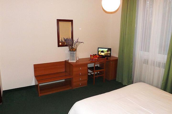 Photo 4