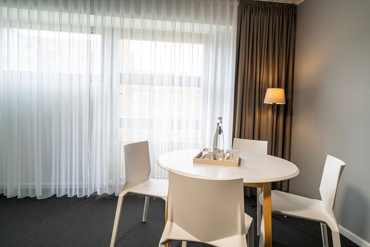 Room 62 of 133