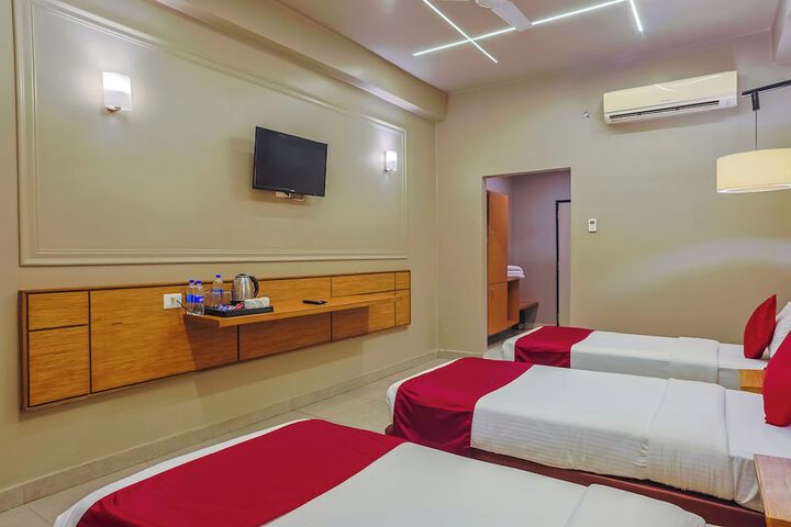 Room 8 of 70