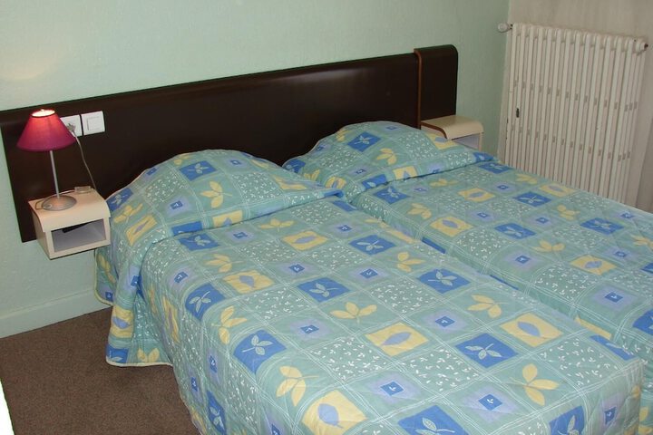 Room 10 of 43