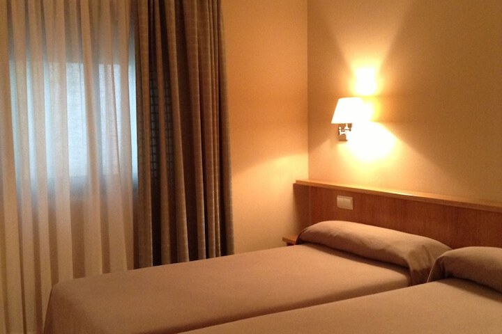 Room 13 of 62
