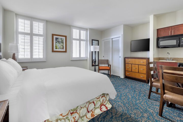 Room 11 of 73