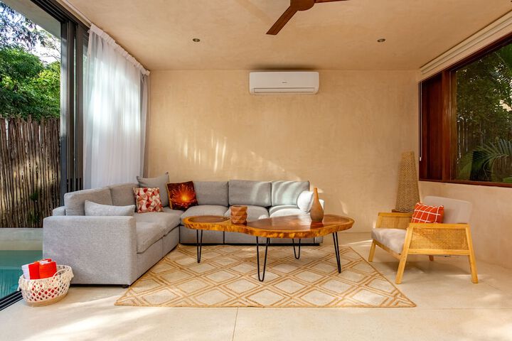 General 343 of 740