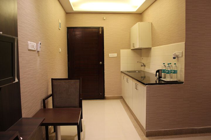 Room 16 of 48