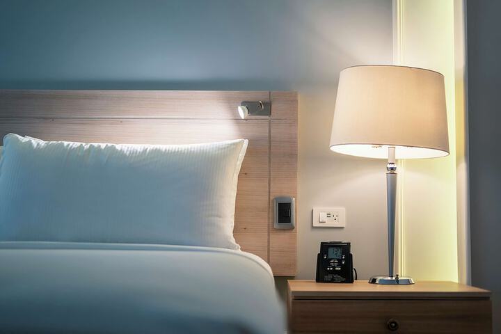 Room 28 of 117