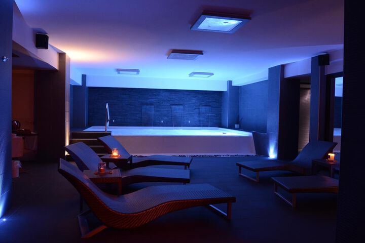 Spa 38 of 71