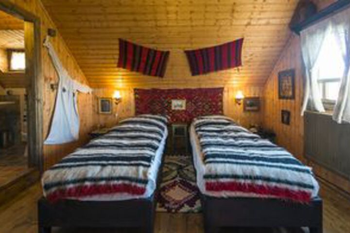 Room 8 of 49