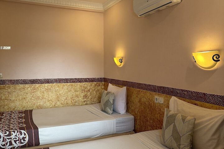 Room 3 of 28