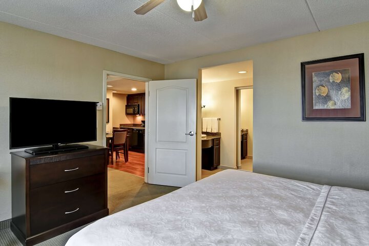 Room 17 of 31