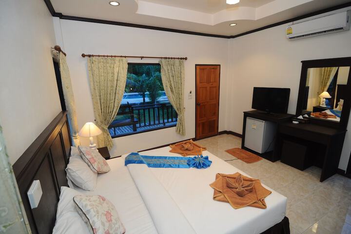 Room 5 of 30
