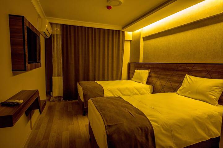 Room 26 of 48