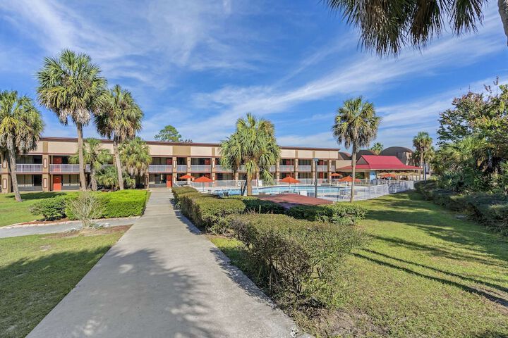 Exterior Photo