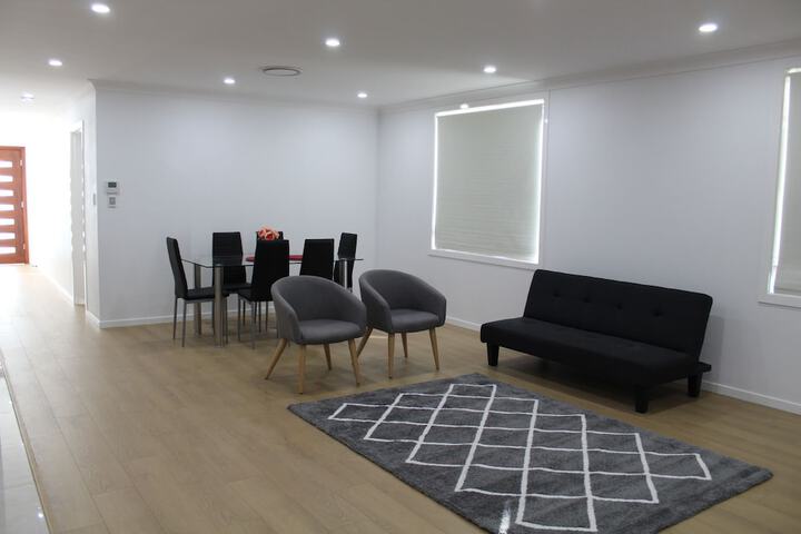 Room 13 of 27