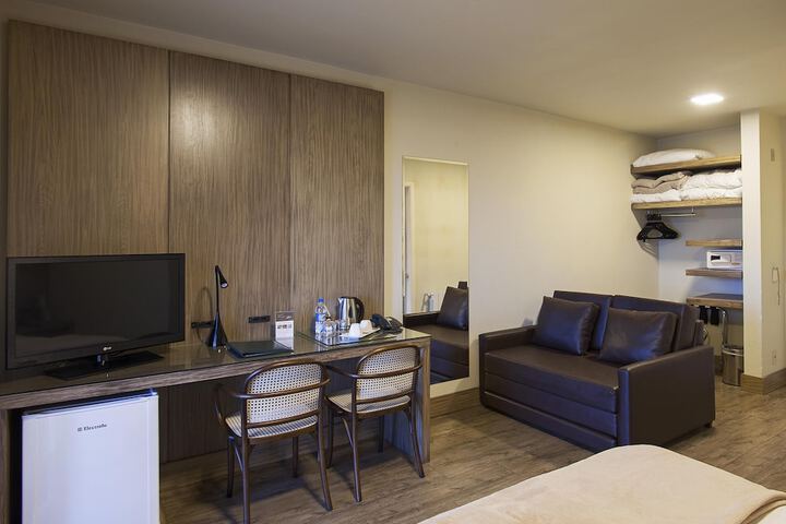 Room 35 of 148