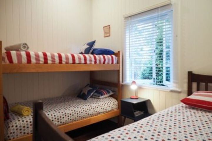 Room 13 of 37