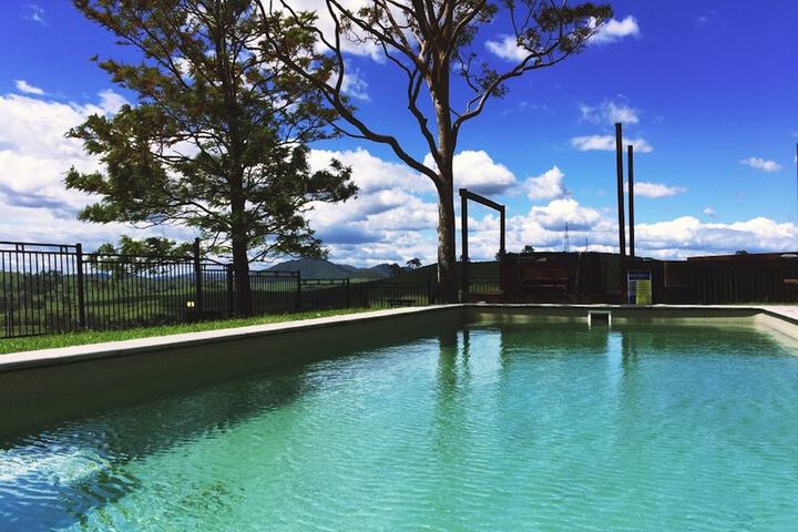 Property Grounds 14 of 29