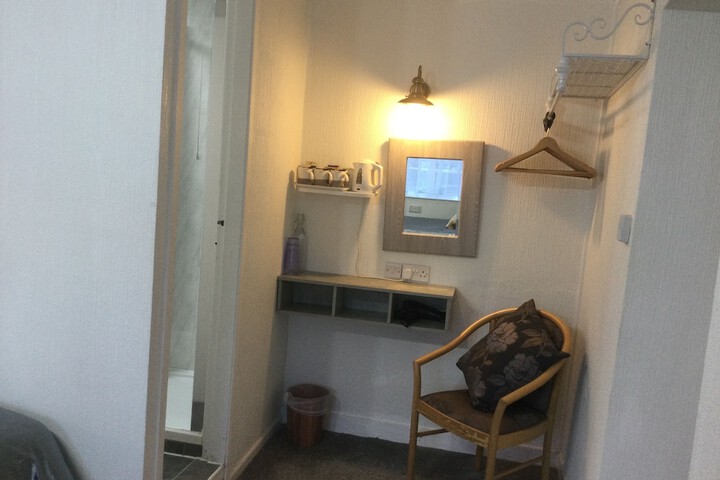 Room 111 of 170