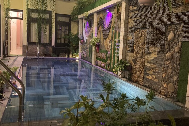 Pool 124 of 153