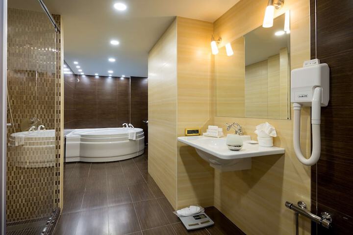 Bath Interior
