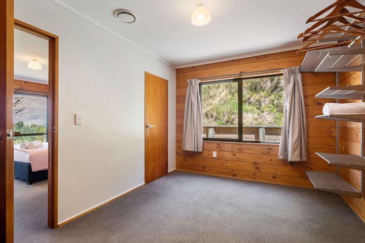 Room 5 of 22