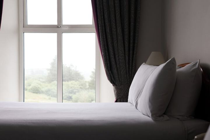 Room 10 of 49