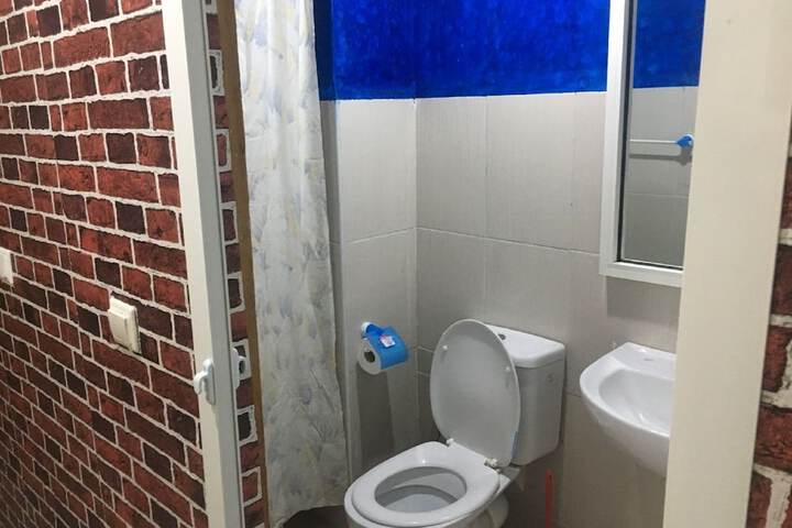 Room 12 of 26