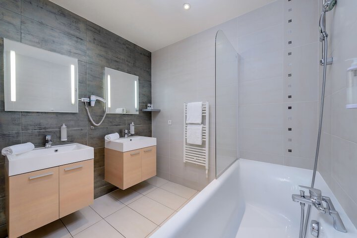 Bath Photo