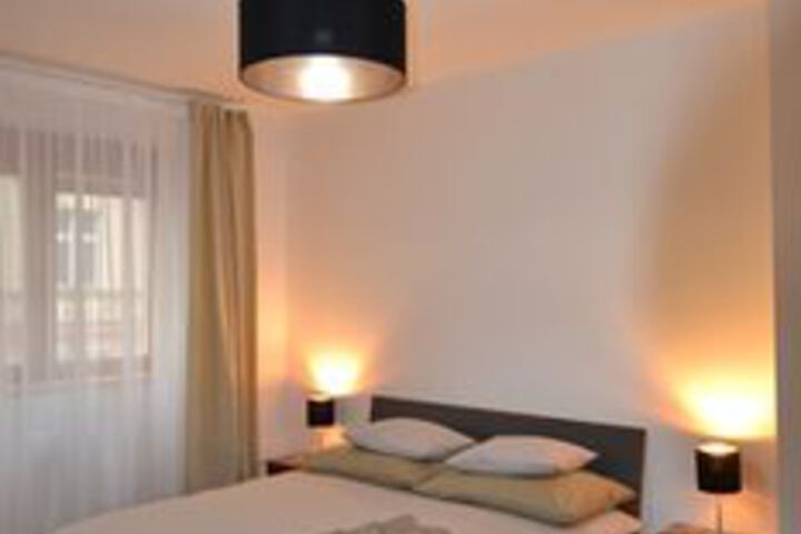 Room 14 of 71