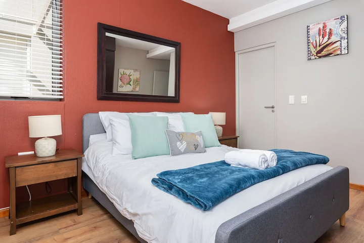 Room 4 of 20