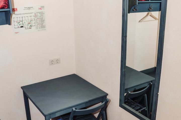 Room 27 of 36