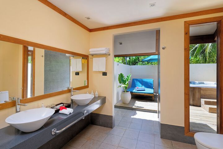 Clean Restrooms