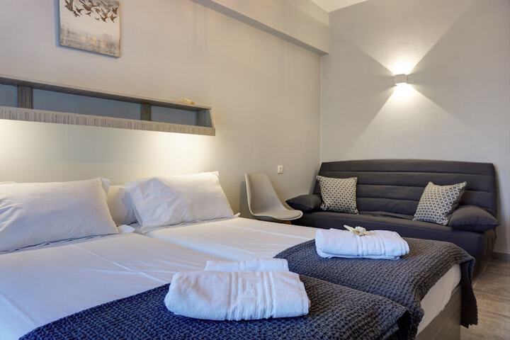 Room 5 of 25