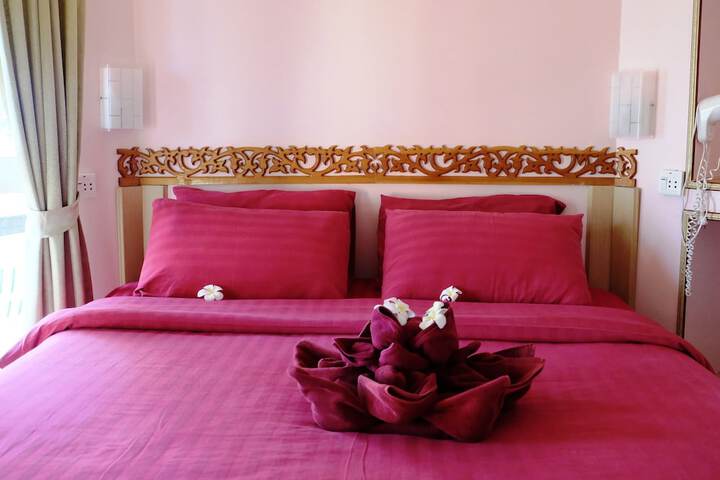Room 10 of 105