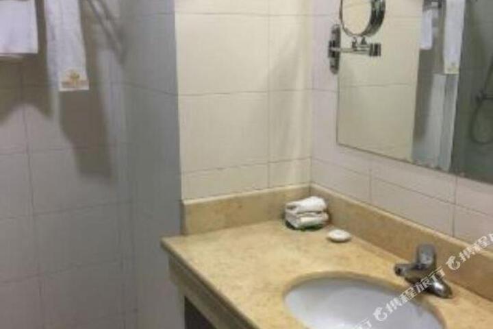 Nan Jia Ba Wa Hotel