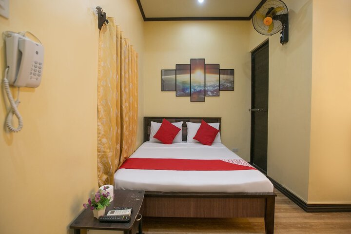 Room 8 of 14