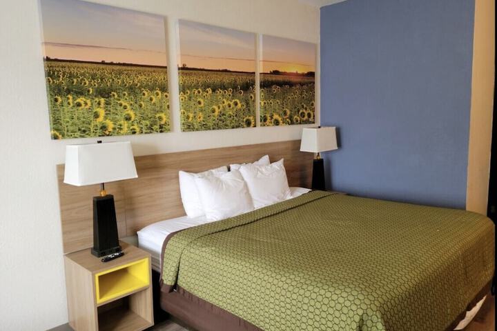 Standard | King Bed (3 of 15)