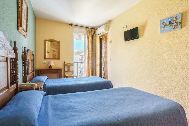 Room 12 of 78