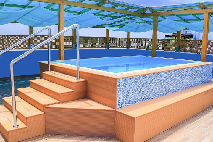 Pool 30 of 37