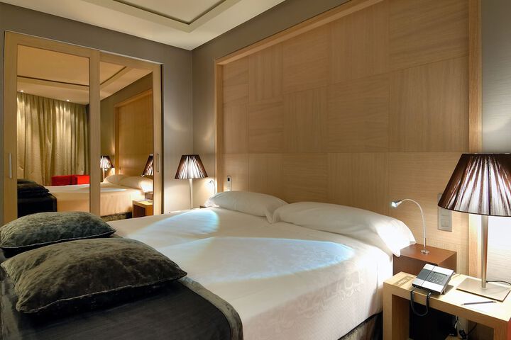 Room 5 of 39