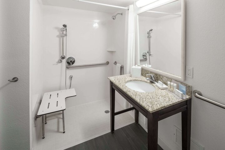 Bathroom shower