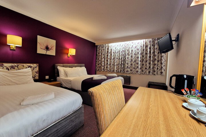 Room 6 of 64