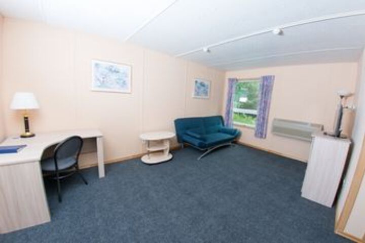 Room 12 of 37