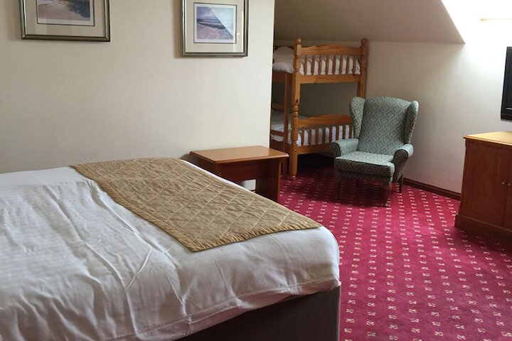 Room 3 of 20