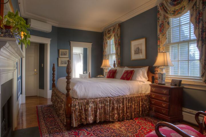 Room 20 of 103