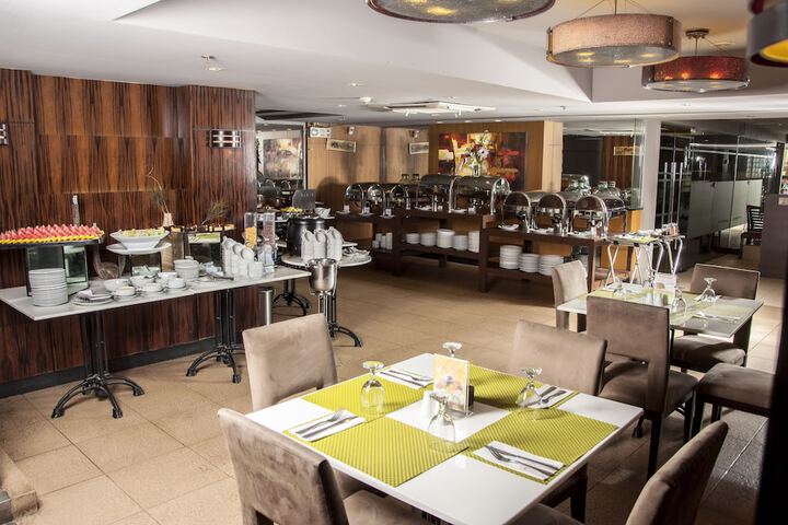 Dining Photos