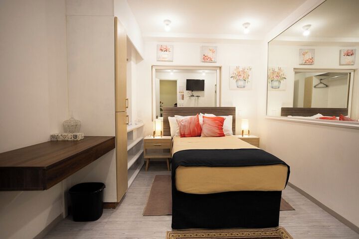 Room 27 of 124