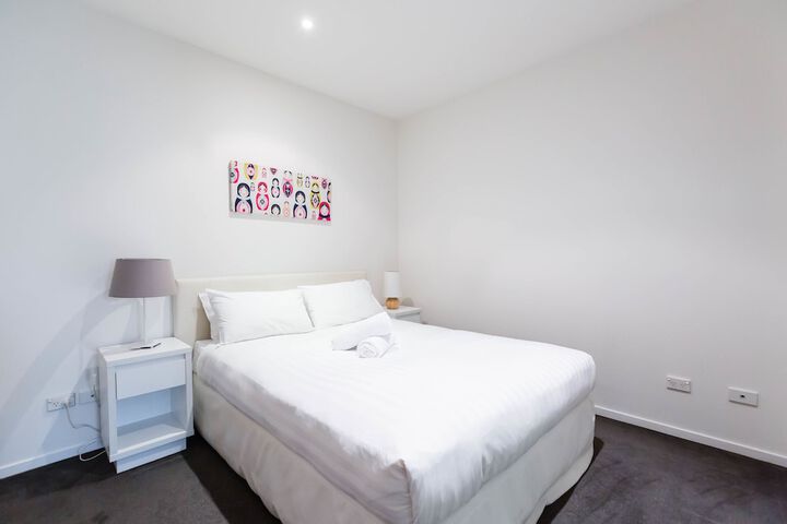 Room 2 of 11