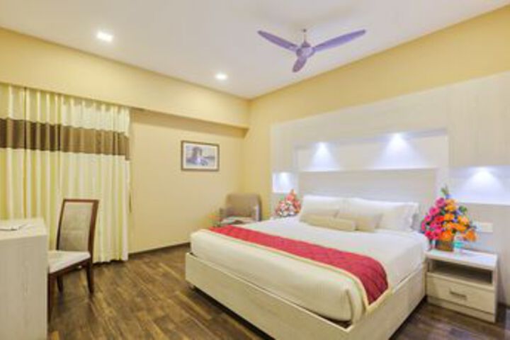 Room 18 of 30