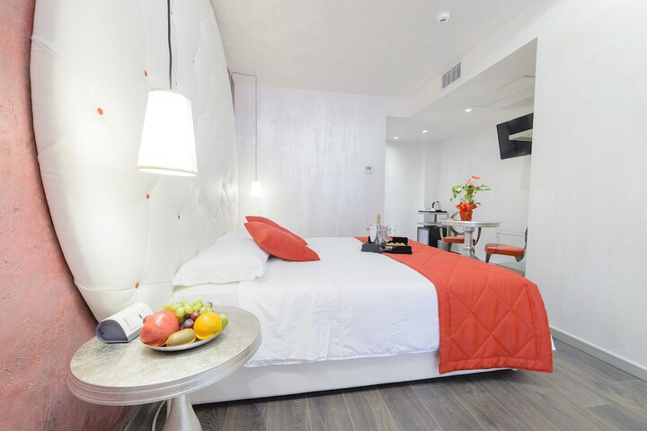 Room 25 of 62