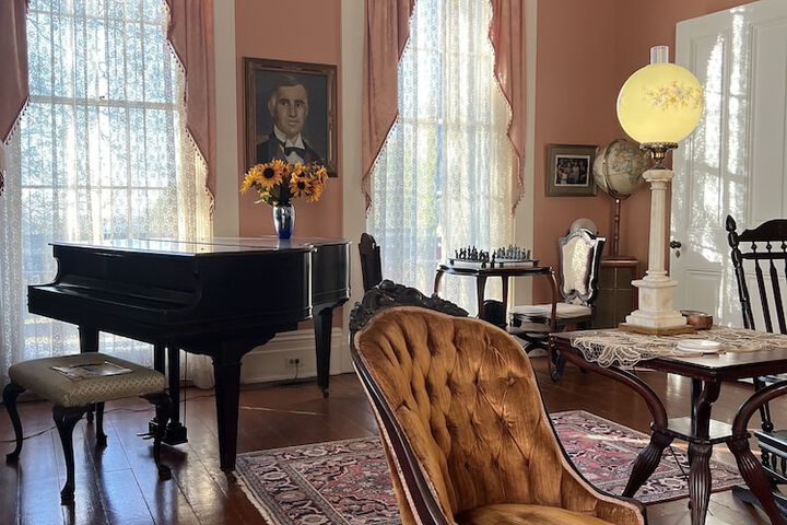 Room 54 of 109
